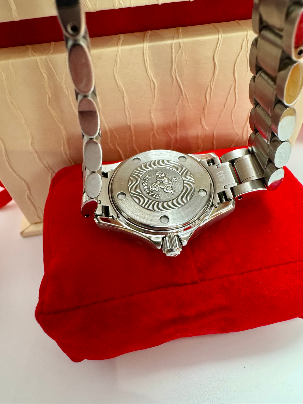 Omega Seamaster Professional 300M 28mm | 2006 | Full Set | Excellent Condition image 8