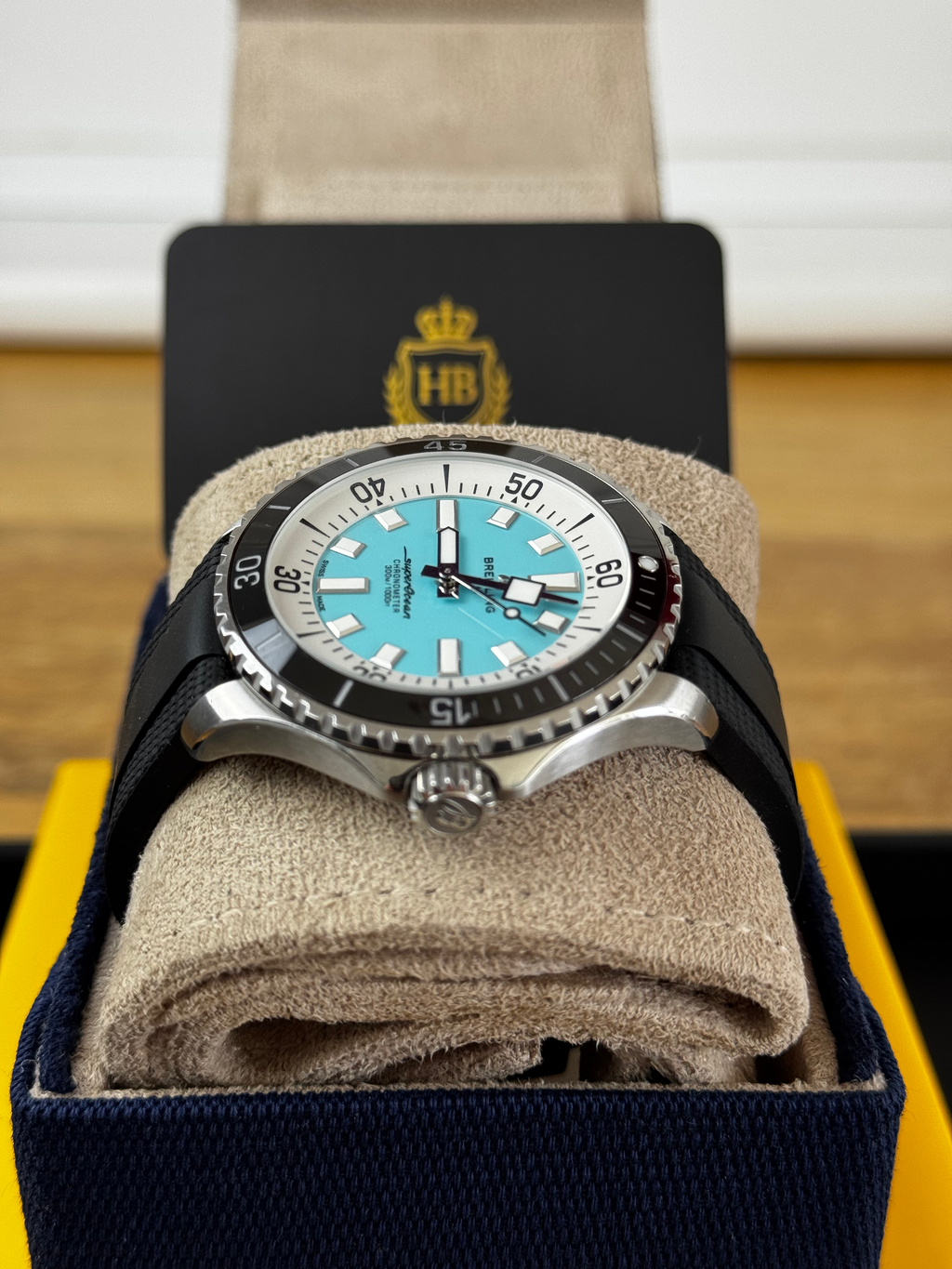Breitling Superocean Auto 44 Turquoise Dial A17376| 2022| Full Set Box & Papers image 12