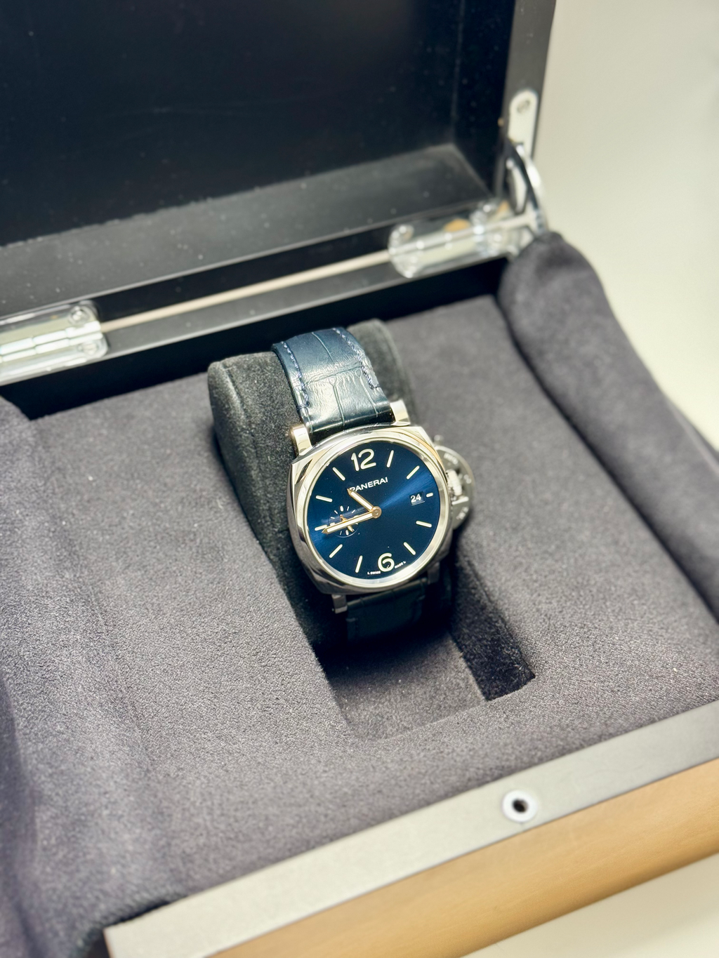 Panerai Luminor Due Blue Dial | 42mm | 2021 | Full Set Mint Cond | Warranty image 5