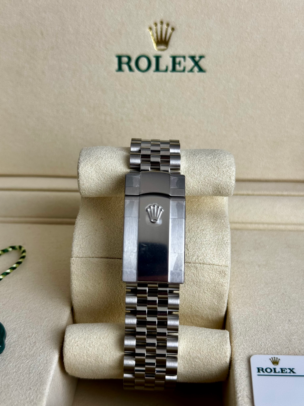 Rolex Datejust 36 Green Ombre Dial Jubilee Bracelet 126200 | 2026 | Full Set image 8