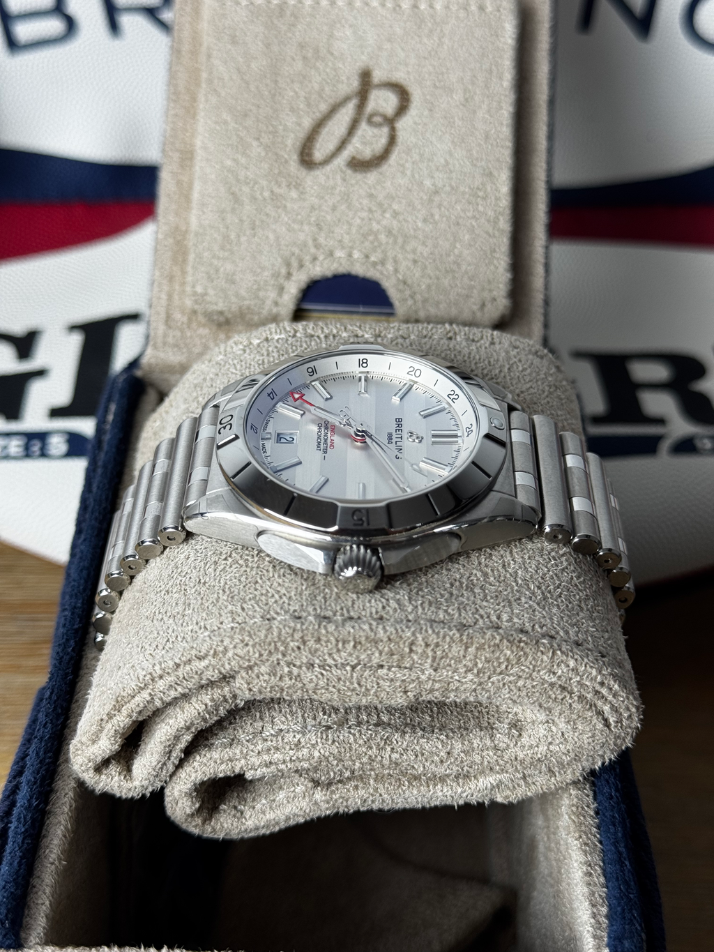 Breitling Chronomat GMT 40 Six Nations England A32398 image 4