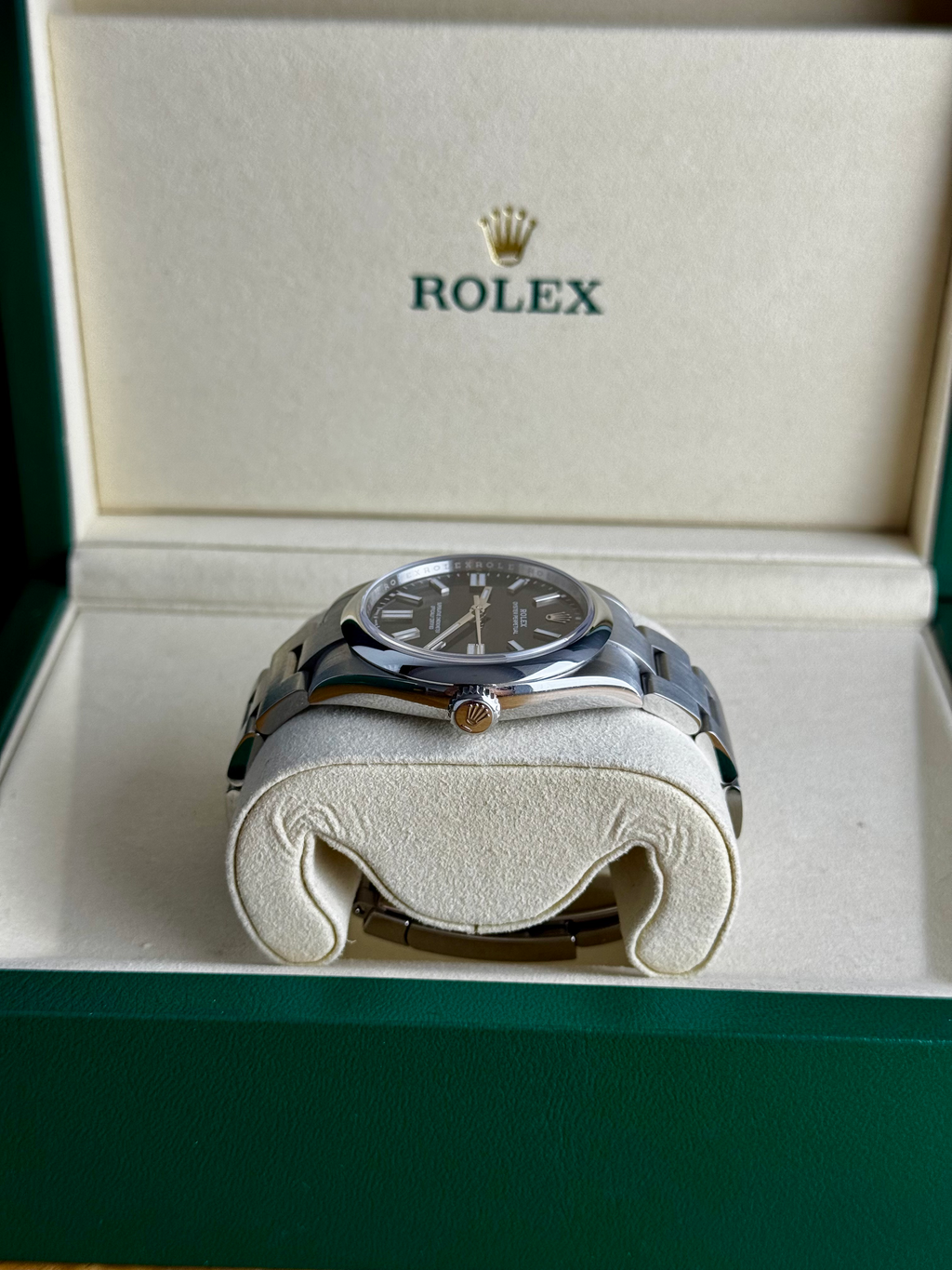 Rolex Oyster Perpetual 41 134300 Black Dial | July 2025 | Full Set - mint cond. image 8