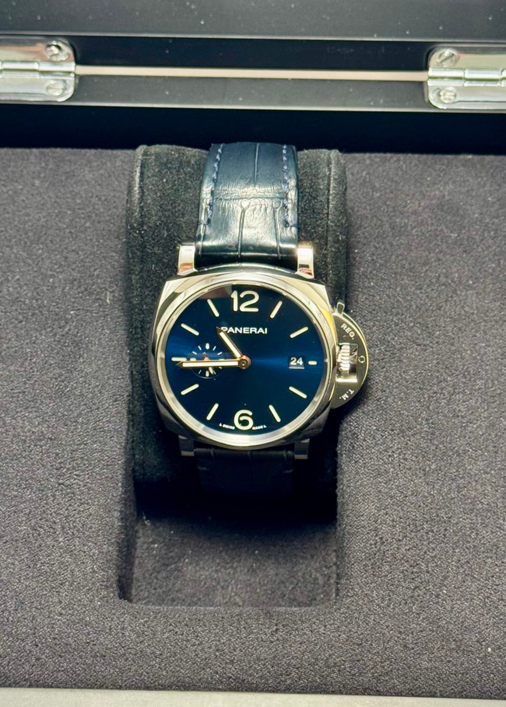 Panerai Luminor Due Blue Dial | 42mm | 2021 | Full Set Mint Cond | Warranty image 2
