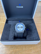Tudor Black Bay Chrono "Carbon 25" | 2025 Unworn Full Set image 8