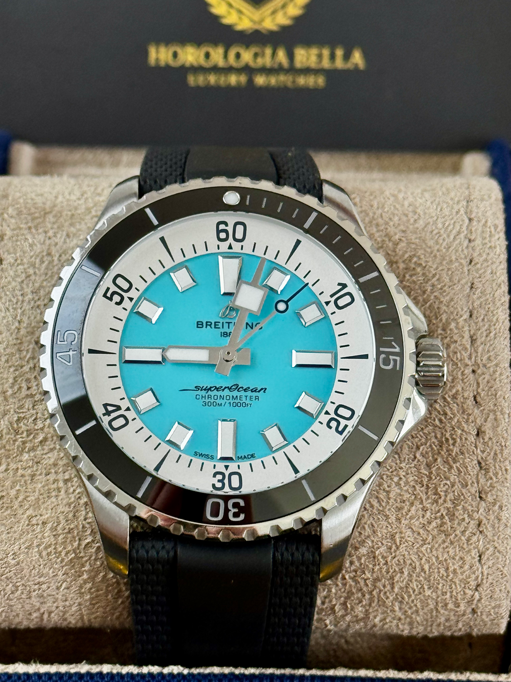 Breitling Superocean Auto 44 Turquoise Dial A17376| 2022| Full Set Box & Papers image 6