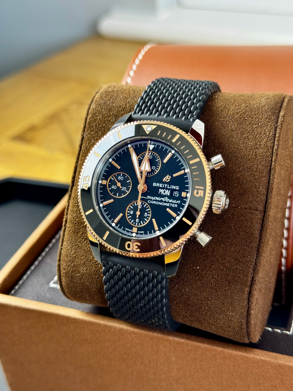 Breitling Superocean Heritage II Chronograph 44 |2018 | Black & Rose Gold U13313 image 3