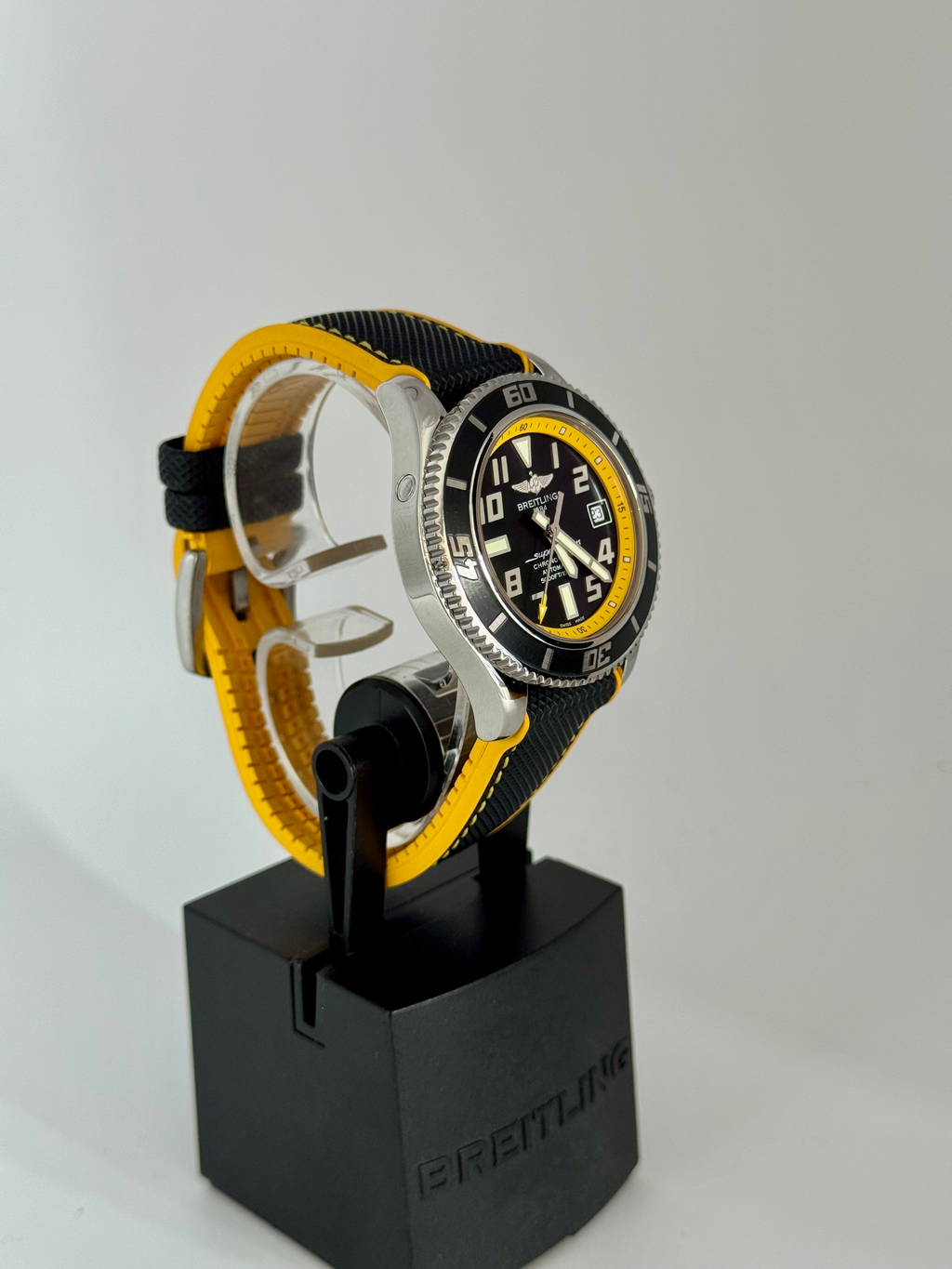 Breitling Superocean 42 | 2011 Full Set image 3