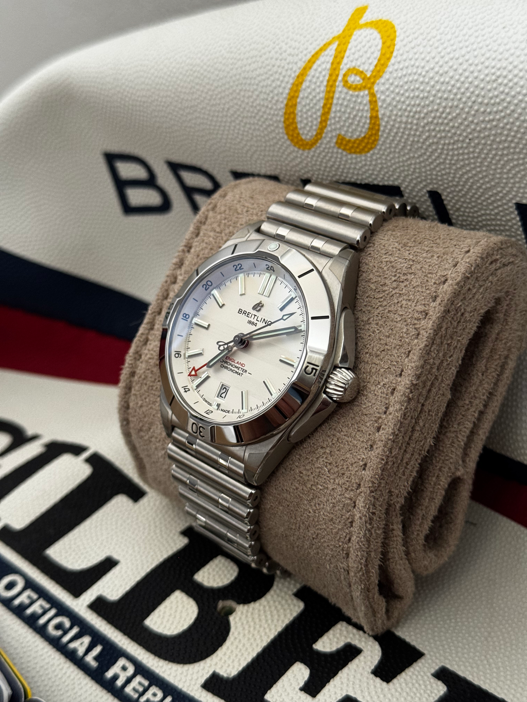 Breitling Chronomat GMT 40 Six Nations England A32398 image 3