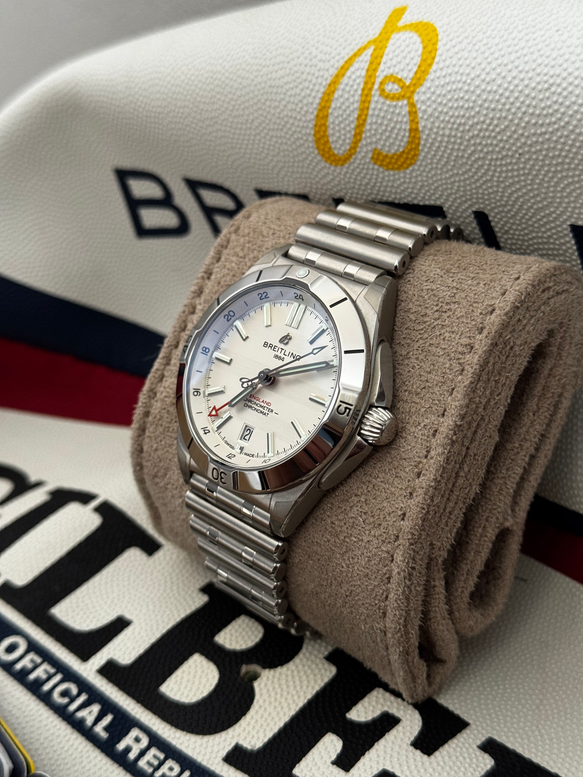 Breitling Chronomat GMT 40 Six Nations England A32398 image 3