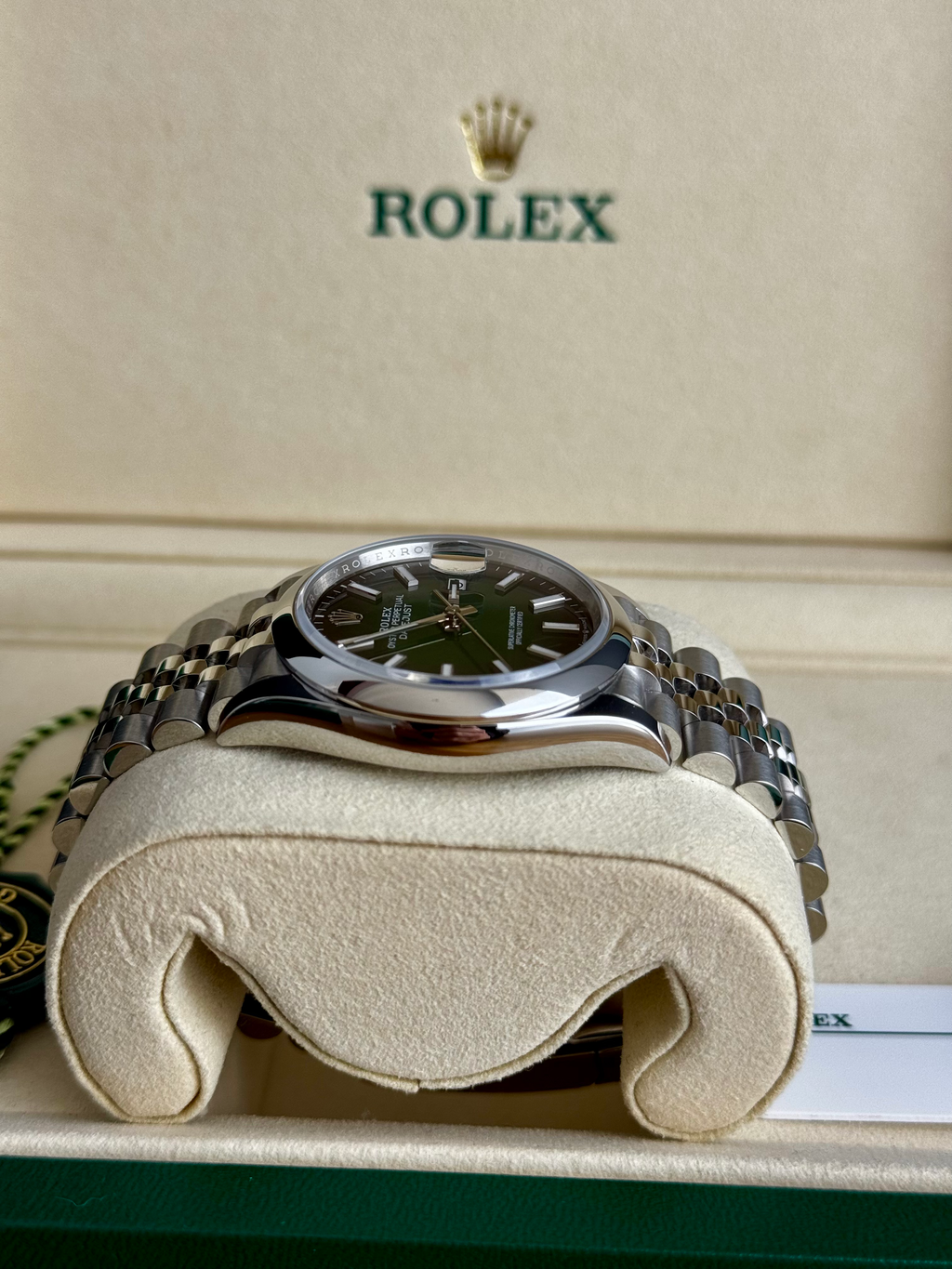 Rolex Datejust 36 Green Ombre Dial Jubilee Bracelet 126200 | 2026 | Full Set image 6