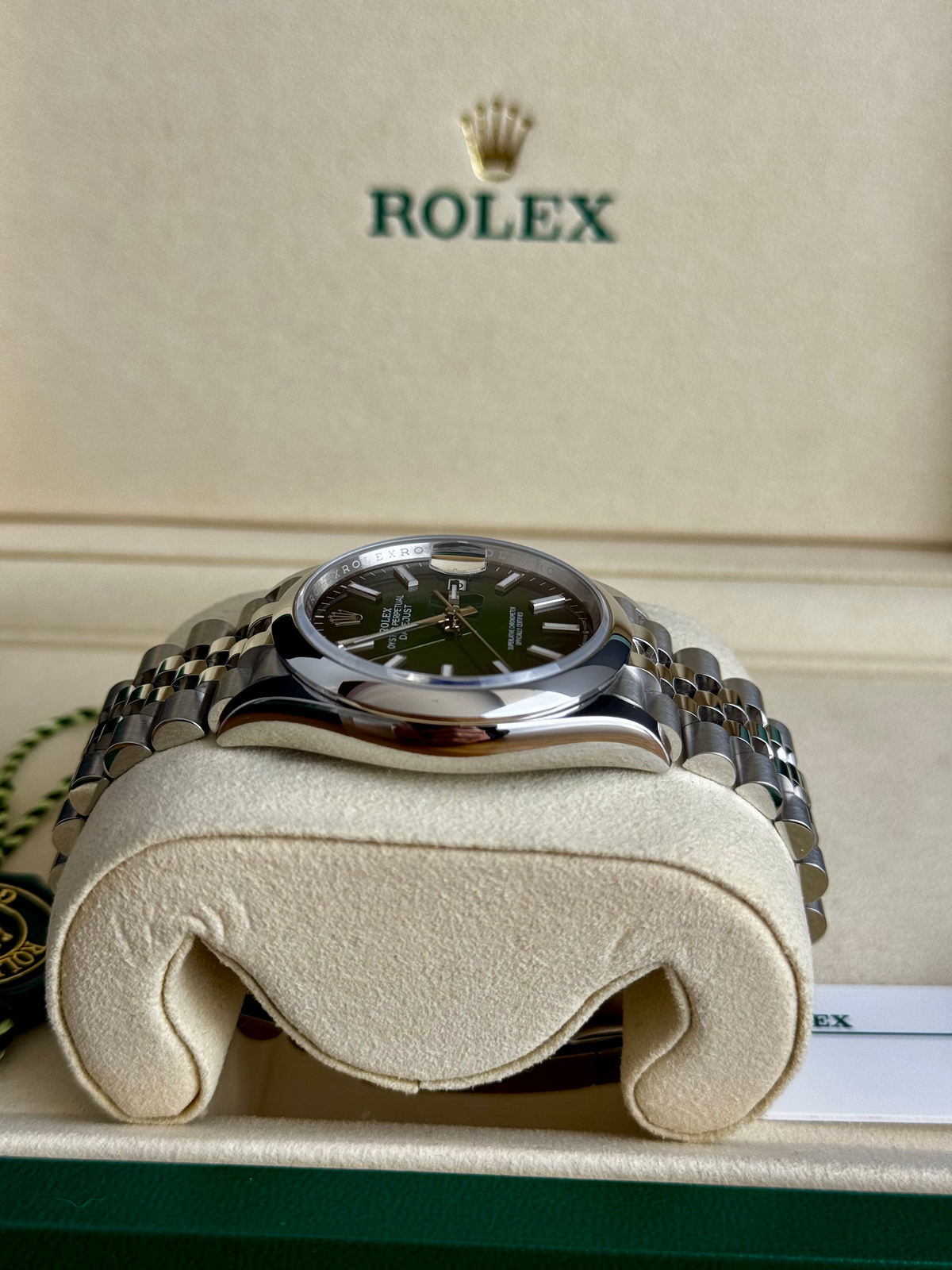 Rolex Datejust 36 Green Ombre Dial Jubilee Bracelet 126200 | 2026 | Full Set image 6