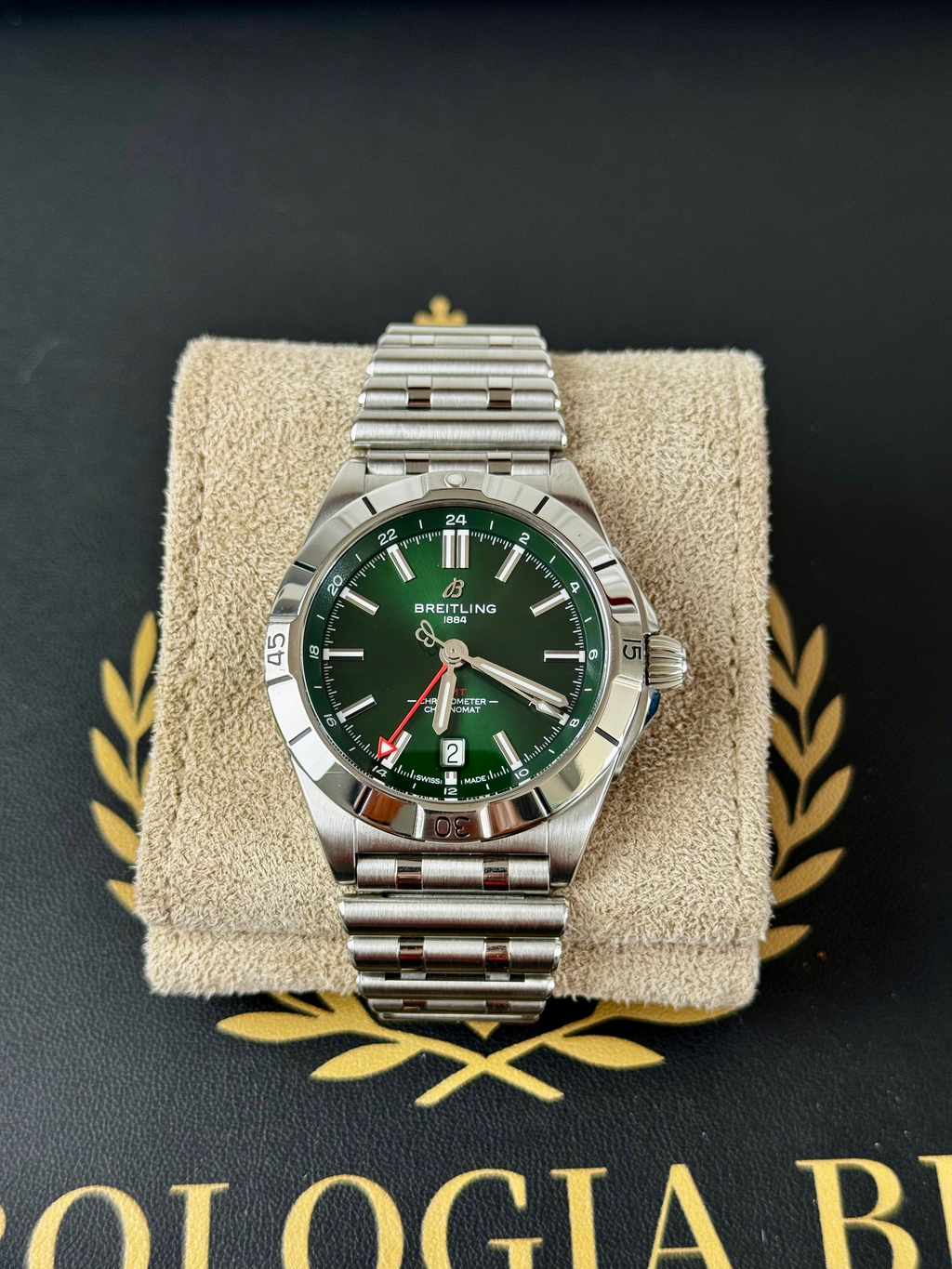 Breitling Chronomat GMT 40 Green Dial A32398101L1A1 2024 Full Set Box & Papers