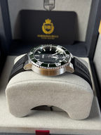 Oris Aquis Date Diver Automatic image 7