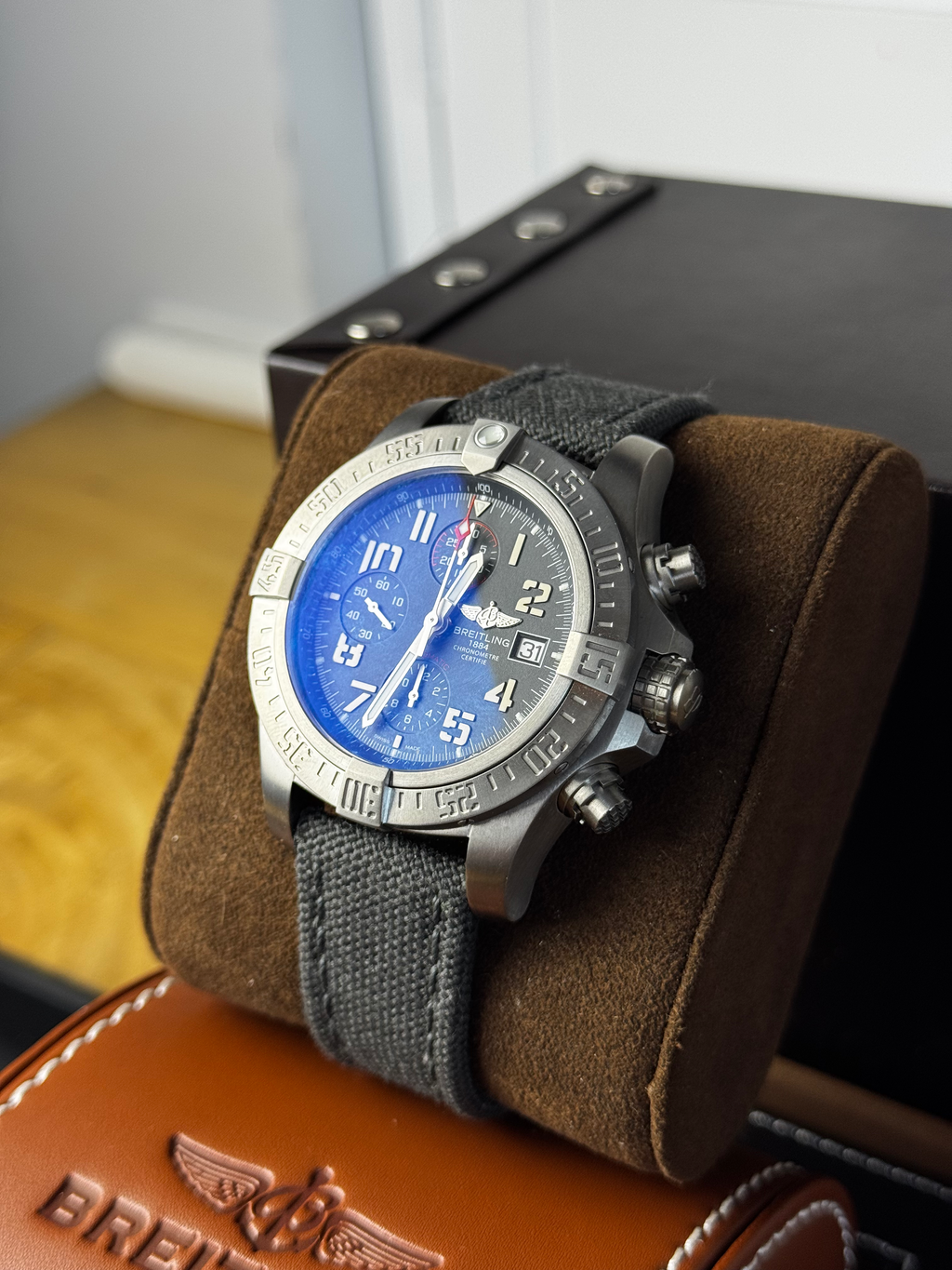 Breitling Avenger Bandit Chrono 45mm Titanium E13383 2016 Full Set + Warranty image 11