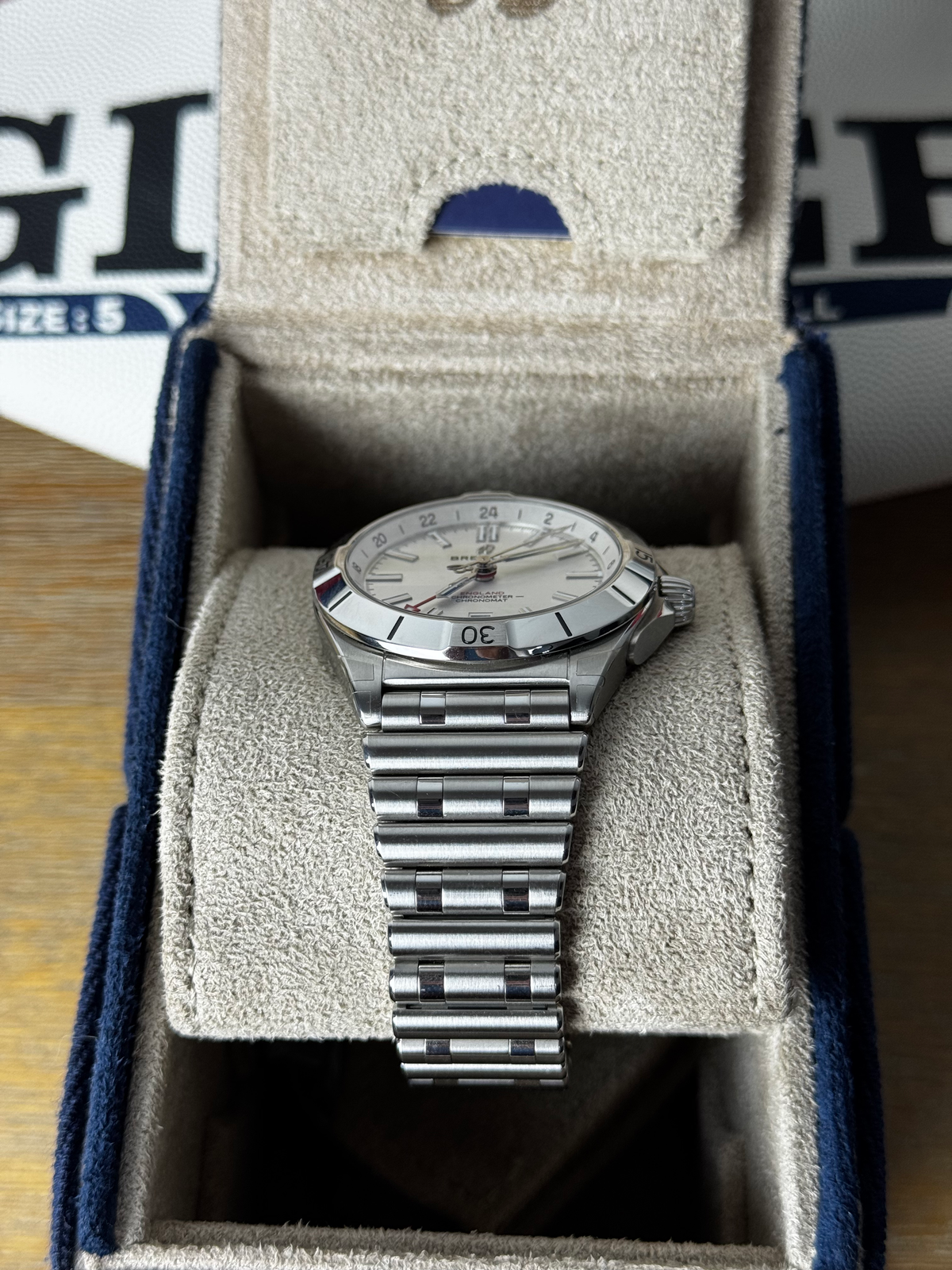 Breitling Chronomat GMT 40 Six Nations England A32398 image 6